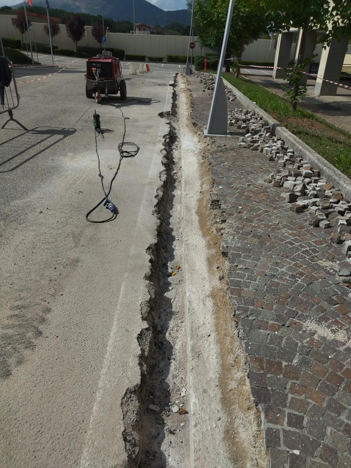 Ripristino marciapiedi Scuola GDF